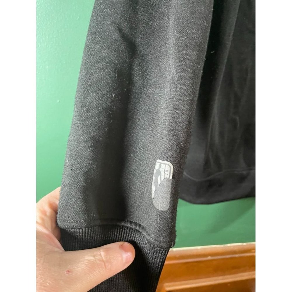 NBA- Men's Black Logo Long Sleeve Hoodie - Size M - Picture 4 of 5